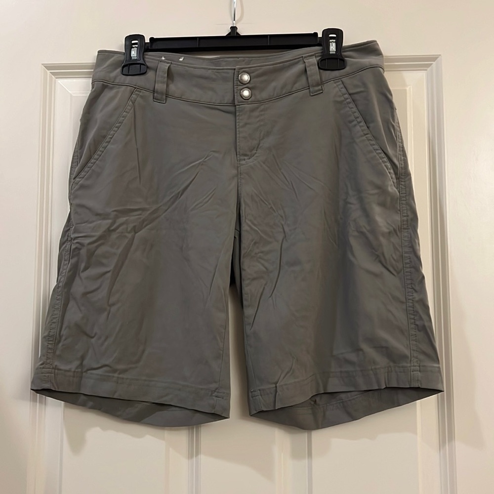 Columbia ladies shorts